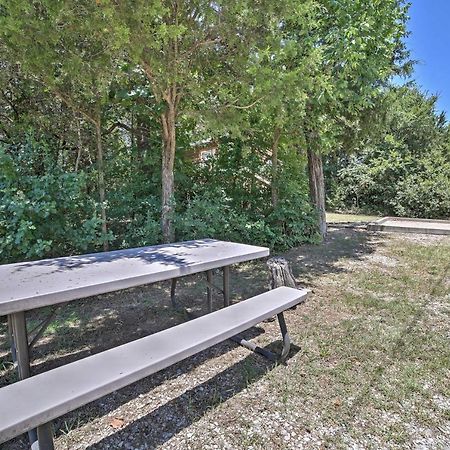 Branson Cabin With Deck Near Table Rock Lake! Extérieur photo